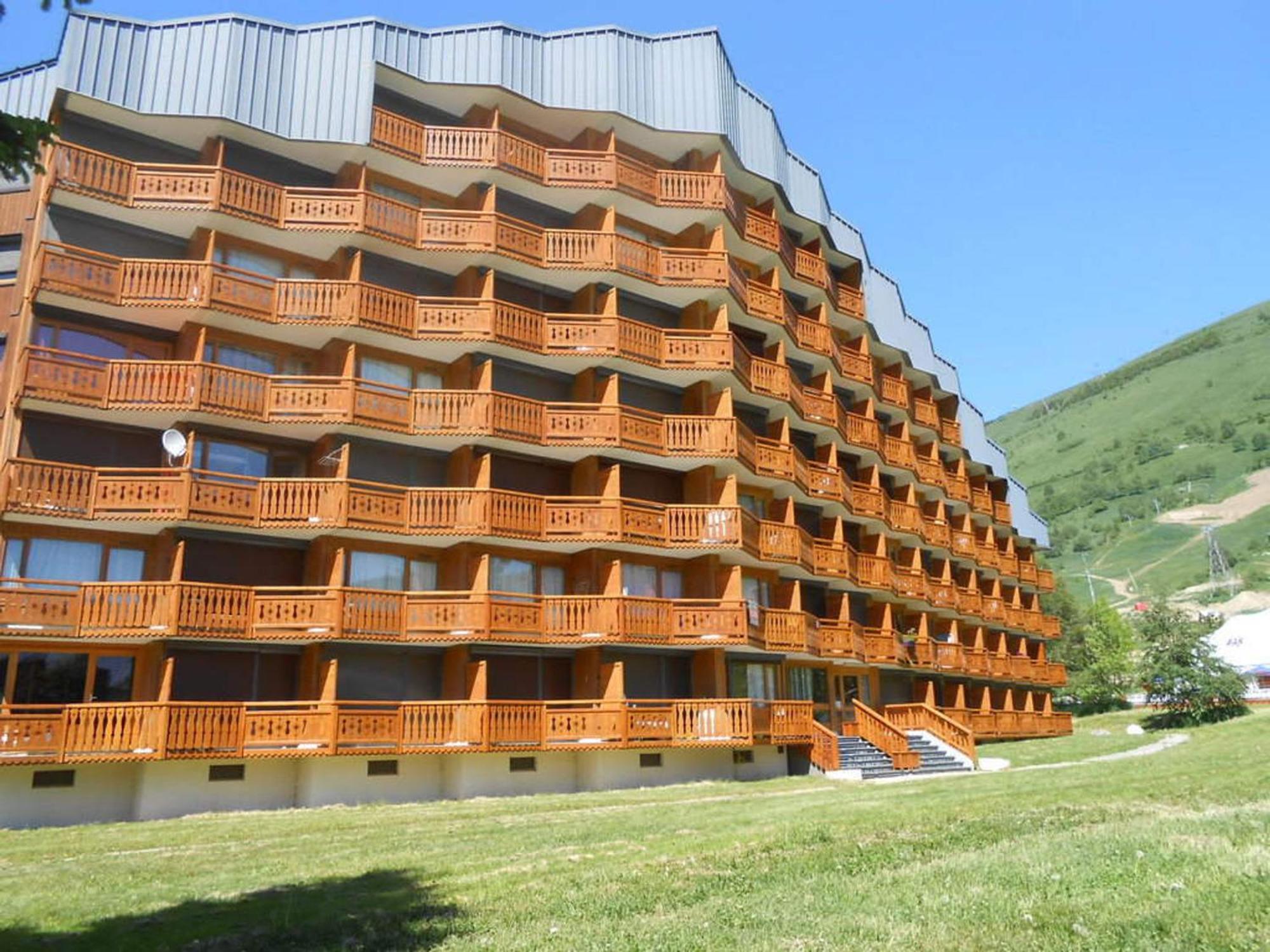 Studette Renovee Pour 2 Au Pied Des Pistes, Centre Les Deux Alpes - Fr-1-516-134 Apartment Luaran gambar
